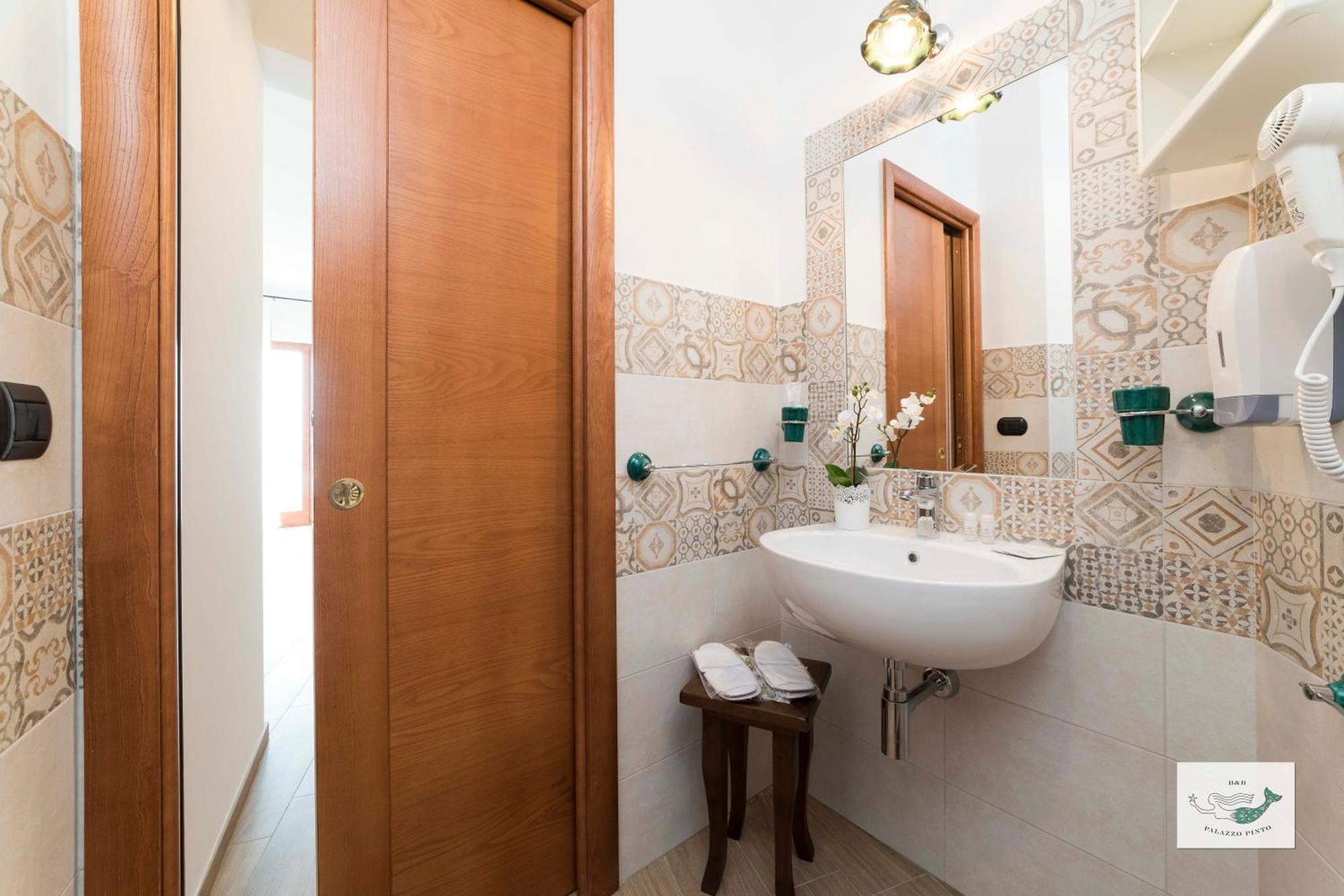 B&B Palazzo Pinto 2 Vietri Buitenkant foto