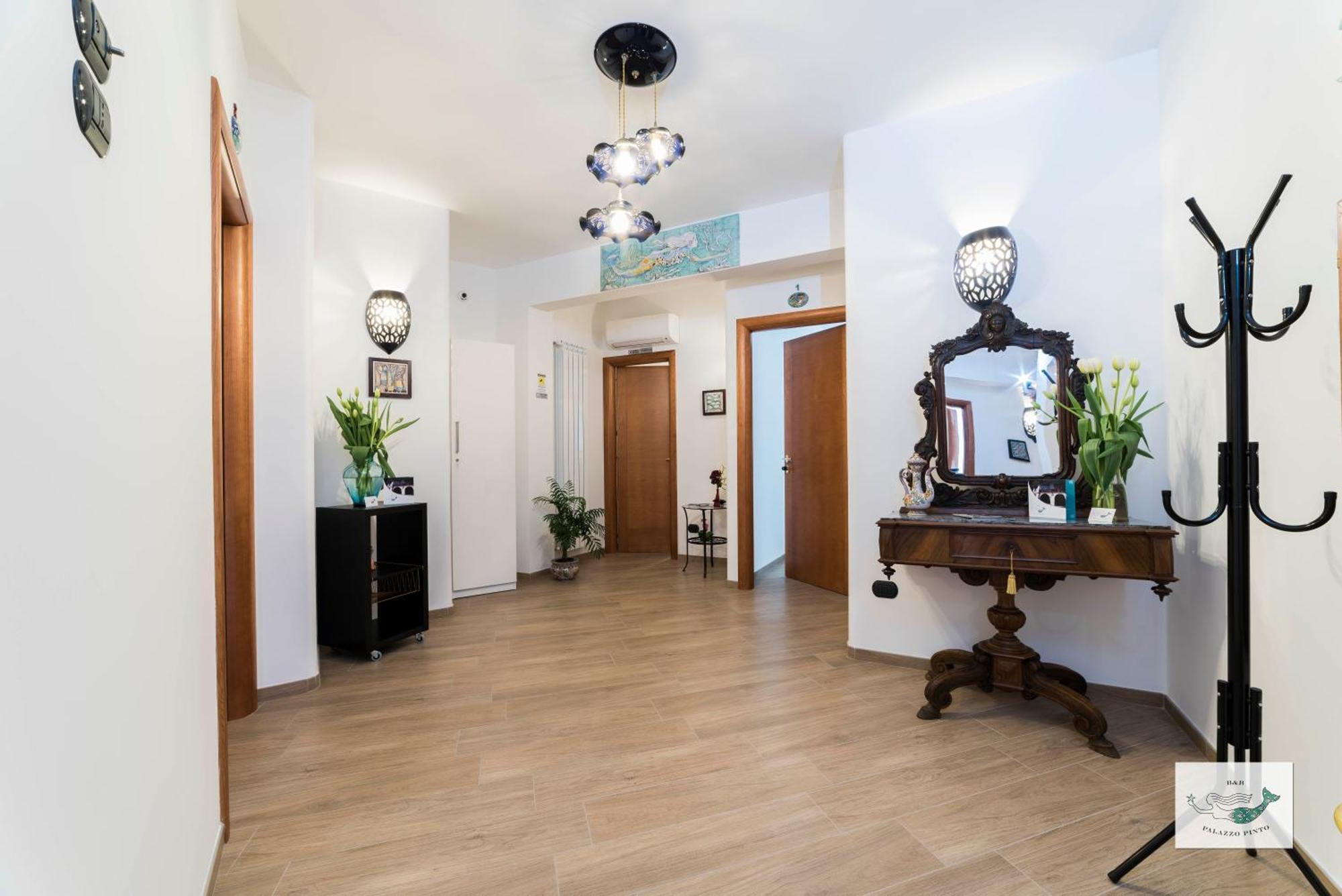 B&B Palazzo Pinto 2 Vietri Buitenkant foto